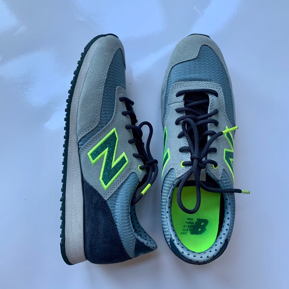 New Balance Running / Casual Shoes. Size 9.